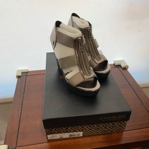 NWT Charles by Charles David Paul Wedge Pewter